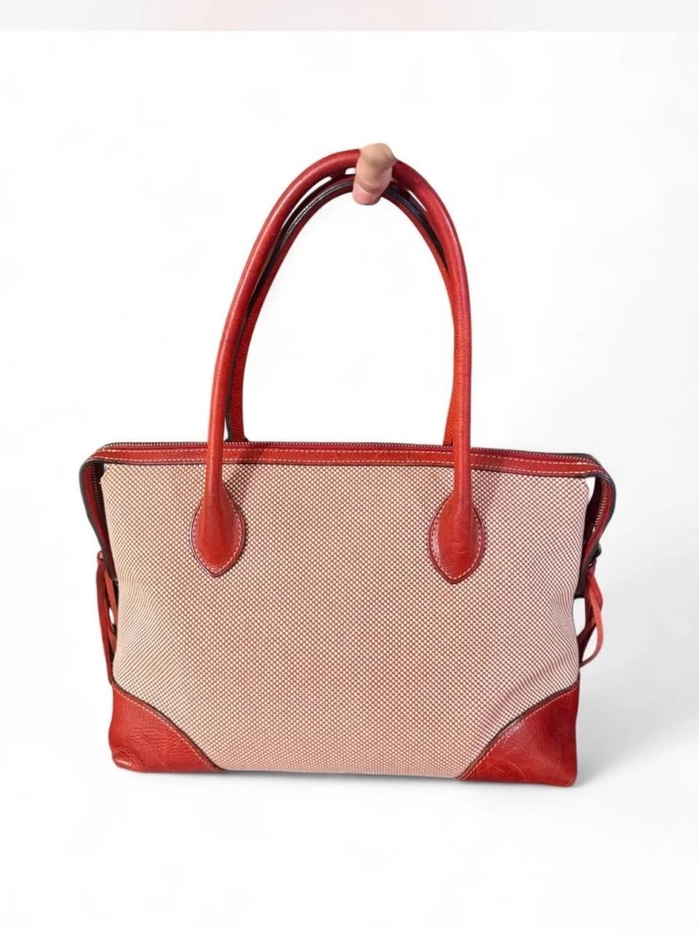 Dooney & Bourke stylish canvas
